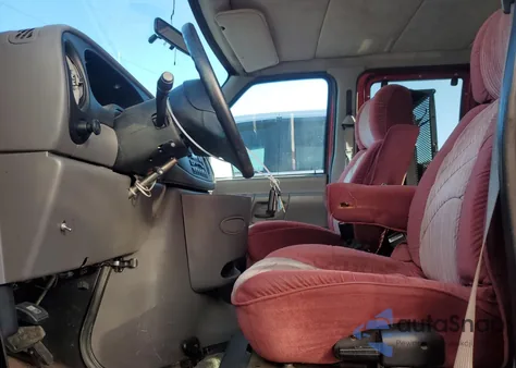 1998 Ford Econoline E150 Van z USA, uszkodzony, nr VIN 1FDRE1467WHC18598